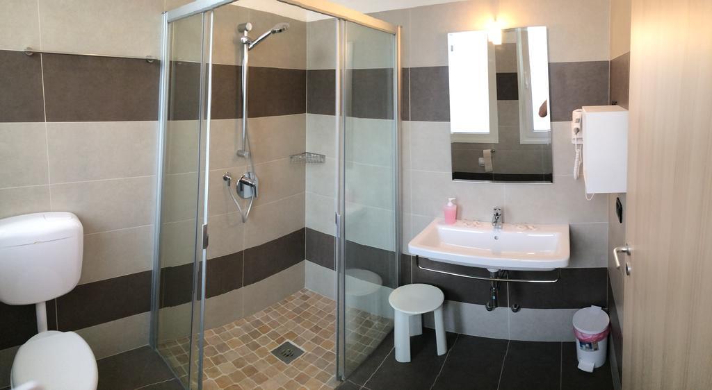 Hotel Stella D'Oro Lido di Jesolo Rum bild