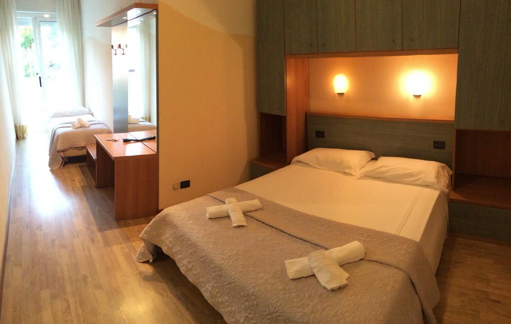 Hotel Stella D'Oro Lido di Jesolo Rum bild